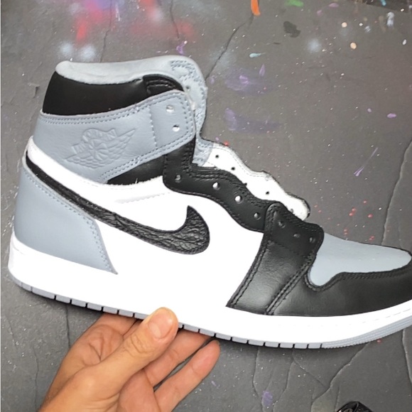 Jordan 1 High OG Stealth - Picture 2 of 2